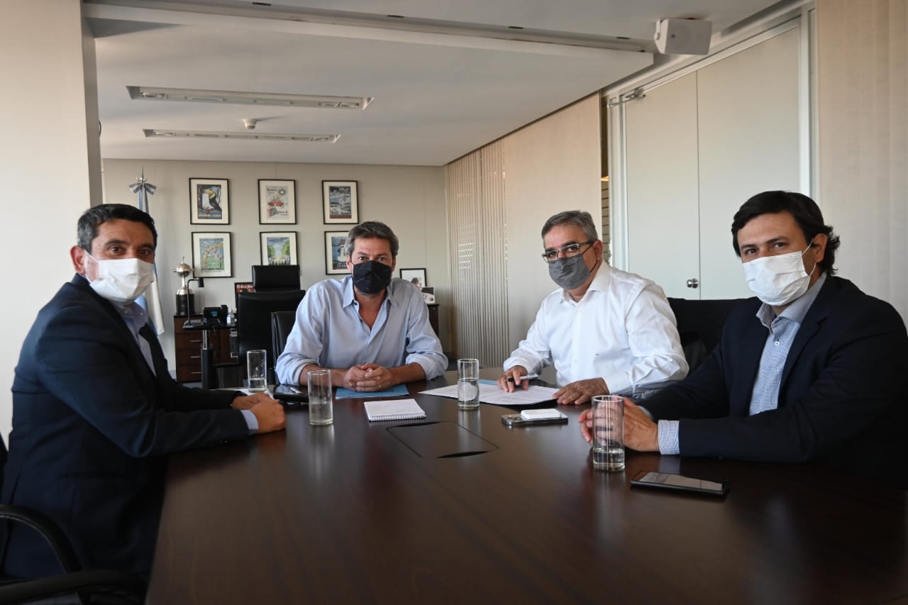 jalil-y-lammens-firmaron-convenio-para-avanzar-con-la-revitalizacion-de-la-costanera