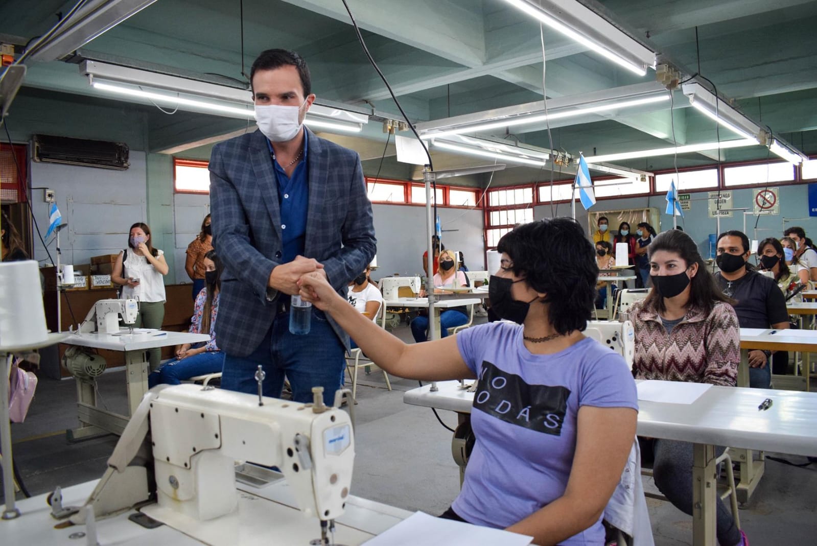 el-gobierno-capacita-mano-de-obra-para-el-sector-textil
