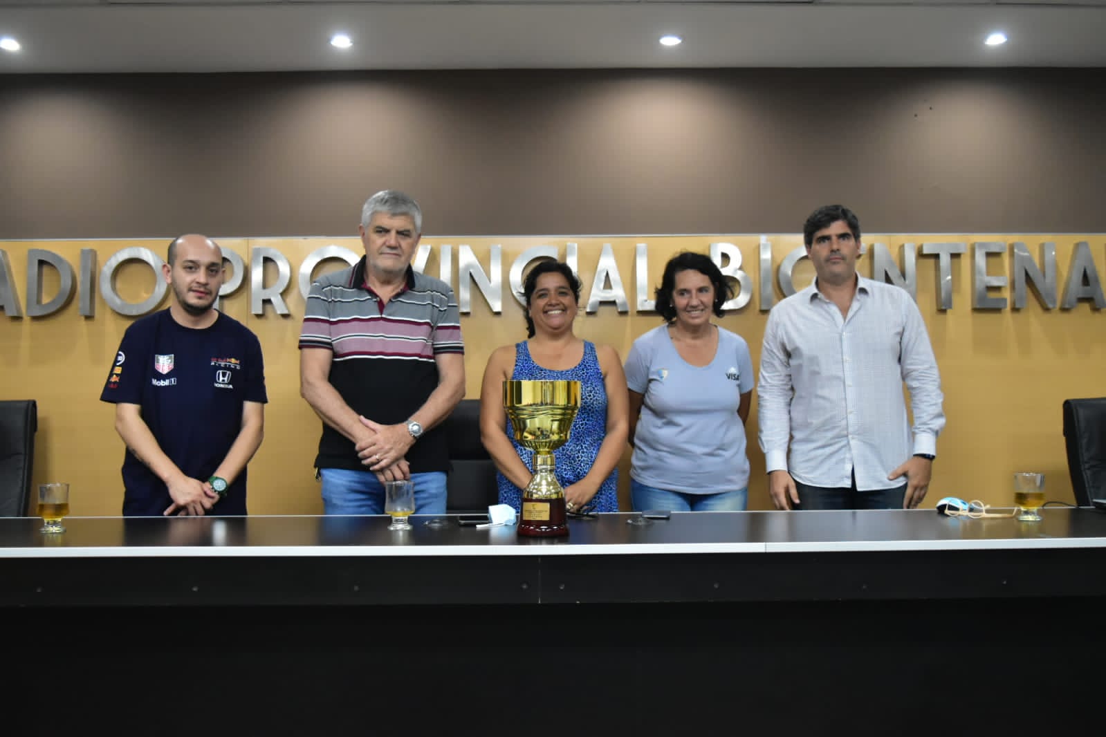presentaron-el-campeonato-regional-de-hockey-femenino